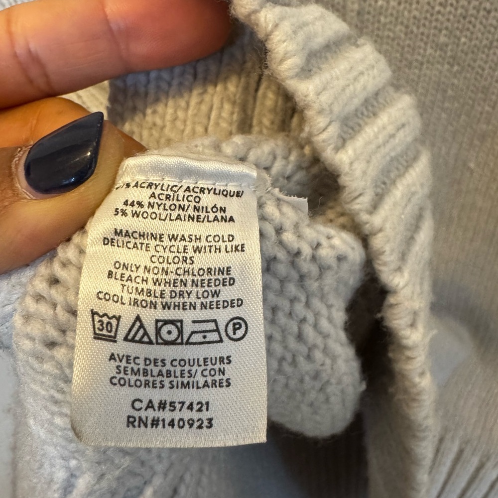 Ann Taylor women’s gray knit wool blend oversized sweater. Size Small - Picture 6 of 9